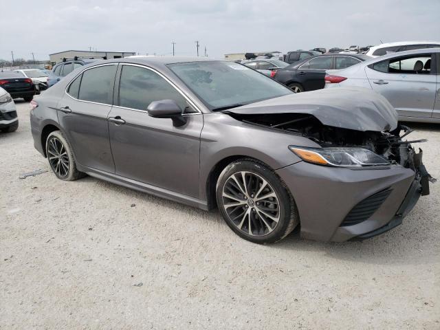 4T1G11AK4LU906923 - 2020 TOYOTA CAMRY SE GRAY photo 4