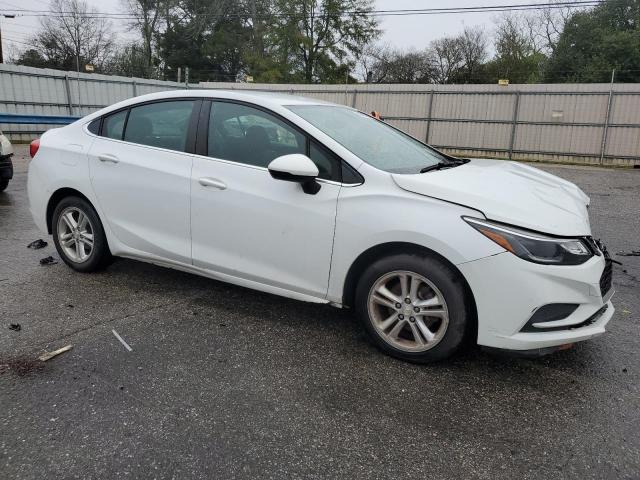 1G1BE5SM7J7114621 - 2018 CHEVROLET CRUZE LT WHITE photo 4