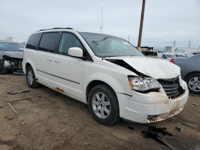 2A4RR5D16AR113224 - 2010 CHRYSLER TOWN AND C TOURING WHITE photo 4