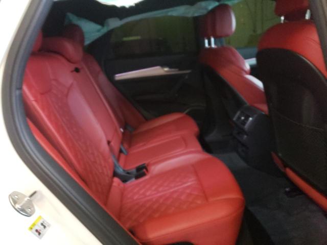 WA1C4AFY9J2132341 - 2018 AUDI SQ5 PRESTIGE WHITE photo 11