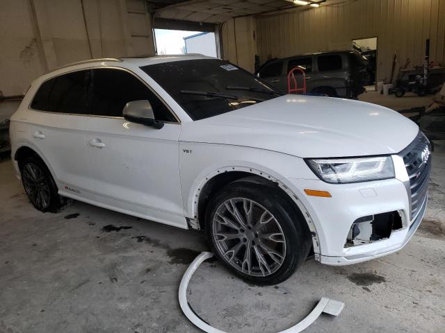 WA1C4AFY9J2132341 - 2018 AUDI SQ5 PRESTIGE WHITE photo 4