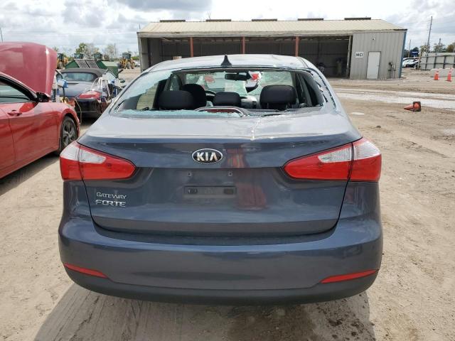 KNAFK4A68G5493614 - 2016 KIA FORTE LX GRAY photo 6