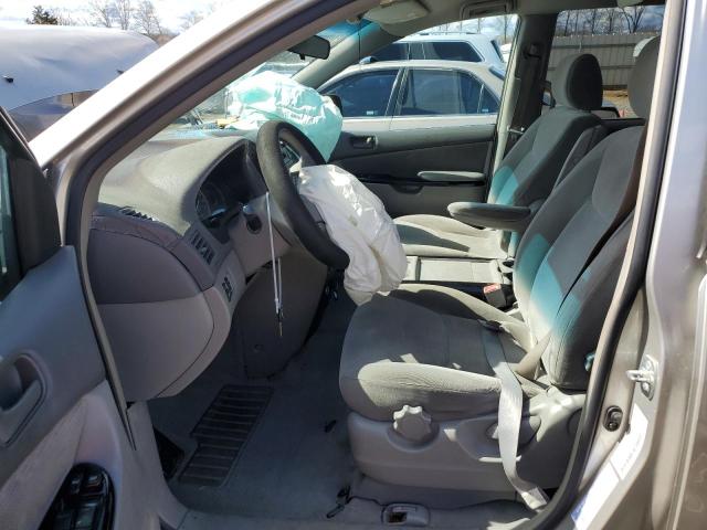 5TDZA23C54S177958 - 2004 TOYOTA SIENNA CE SILVER photo 7