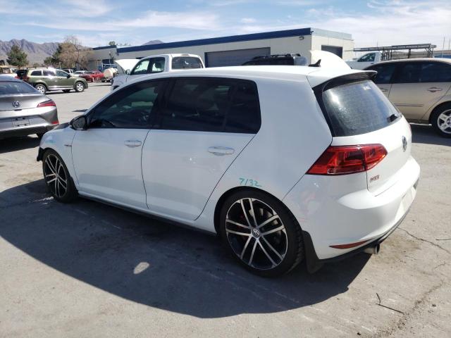 3VW447AU3HM008633 - 2017 VOLKSWAGEN GTI S/SE WHITE photo 2