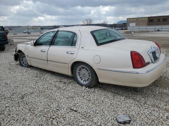 1LNFM83W4WY672713 - 1998 LINCOLN TOWN CARTIER WHITE photo 2