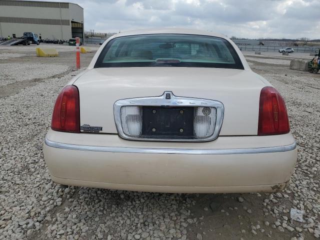 1LNFM83W4WY672713 - 1998 LINCOLN TOWN CARTIER WHITE photo 6