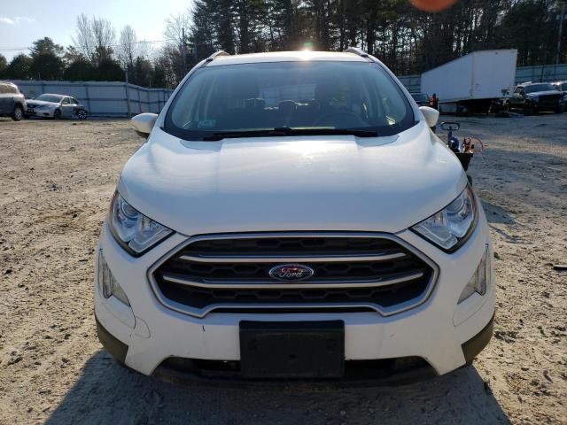 MAJ6P1UL8JC186134 - 2018 FORD ECOSPORT SE WHITE photo 5