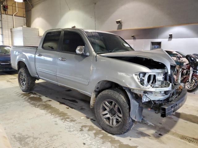 5TBDT44155S492556 - 2005 TOYOTA TUNDRA DOUBLE CAB SR5 SILVER photo 4