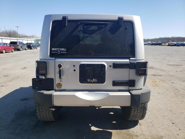 1C4HJWEG6CL189099 - 2012 JEEP WRANGLER U SAHARA SILVER photo 6
