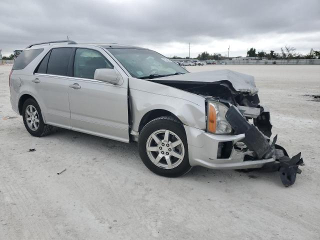 1GYEE637560155682 - 2006 CADILLAC SRX SILVER photo 4