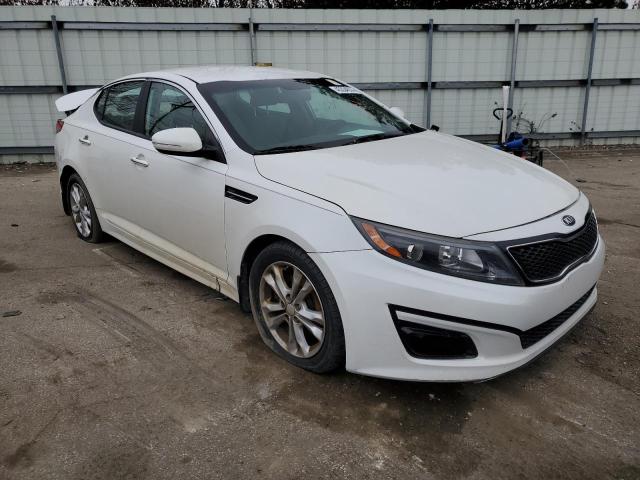 5XXGM4A77FG365398 - 2015 KIA OPTIMA LX WHITE photo 4