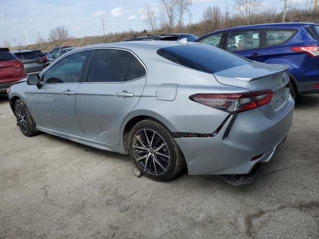 4T1T11BK2RU108698 - 2024 TOYOTA CAMRY SE NIGHT SHADE SILVER photo 2