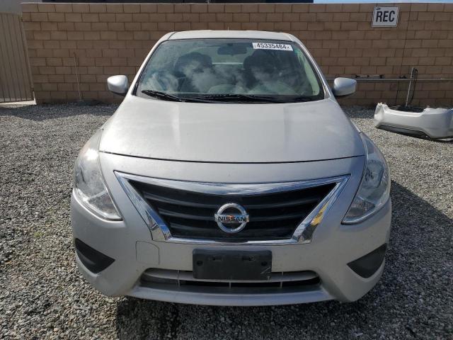 3N1CN7AP0GL876358 - 2016 NISSAN VERSA S SILVER photo 5