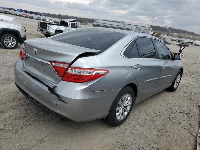 4T4BF1FK7FR482524 - 2015 TOYOTA CAMRY LE SILVER photo 3