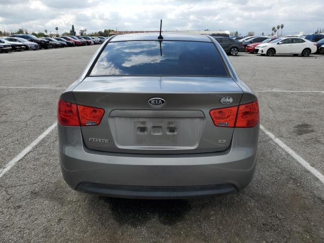 KNAFU4A25C5575298 - 2012 KIA FORTE EX GRAY photo 6