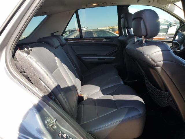 4JGBB8GB4BA725988 - 2011 MERCEDES-BENZ ML 350 4MATIC GRAY photo 11