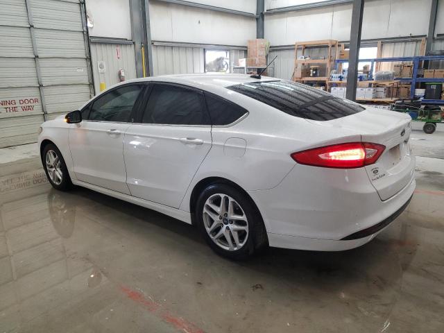 1FA6P0H78F5119231 - 2015 FORD FUSION SE WHITE photo 2