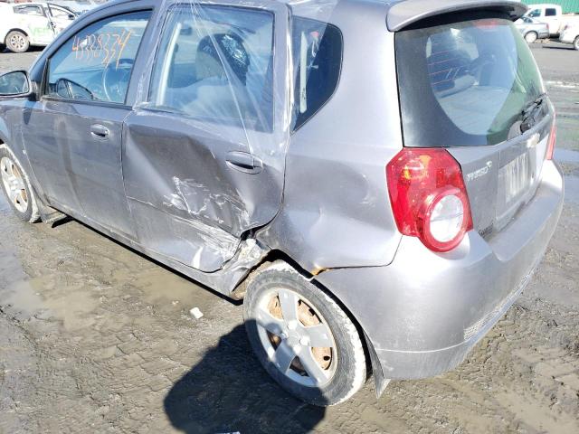 KL1TV65E99B601406 - 2009 CHEVROLET AVEO LS GRAY photo 12