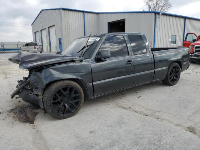 2004 CHEVROLET SILVERADO C1500, 