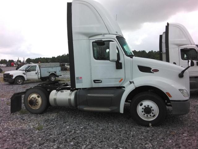 2016 PETERBILT TRACTOR 579, null