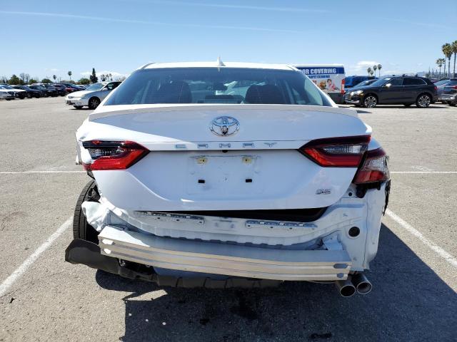 4T1G11AK0PU766410 - 2023 TOYOTA CAMRY SE NIGHT SHADE WHITE photo 6