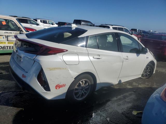 JTDKARFPXJ3079207 - 2018 TOYOTA PRIUS PRIM თეთრი ფოტო 3