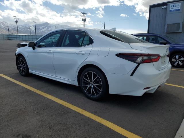 4T1G11AK8PU804417 - 2023 TOYOTA CAMRY SE NIGHT SHADE WHITE photo 2