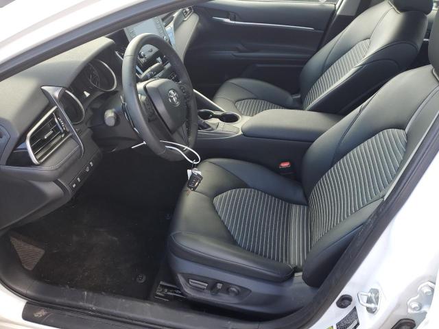 4T1G11AK8PU804417 - 2023 TOYOTA CAMRY SE NIGHT SHADE WHITE photo 7