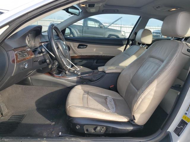 WBAKE3C57CE769425 - 2012 BMW 3 SERIES I WHITE photo 7