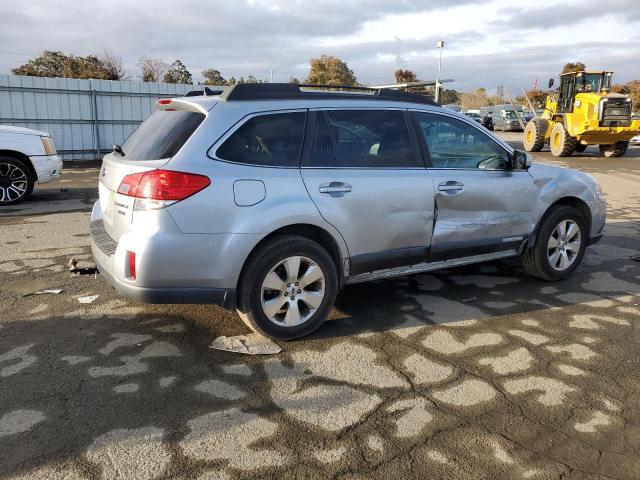 4S4BRDLC3C2286135 - 2012 SUBARU OUTBACK 3.6R LIMITED SILVER photo 3