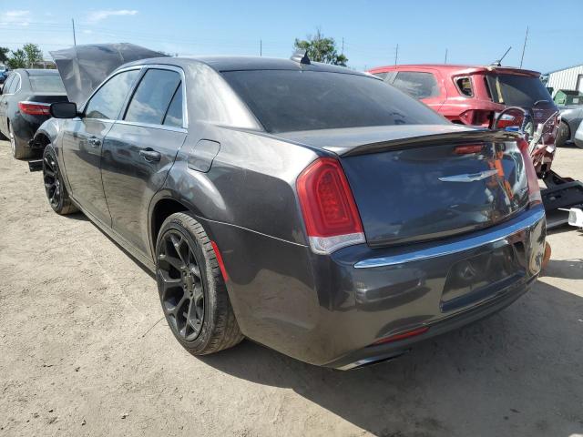2C3CCAAG4FH810455 - 2015 CHRYSLER 300 LIMITED SILVER photo 2