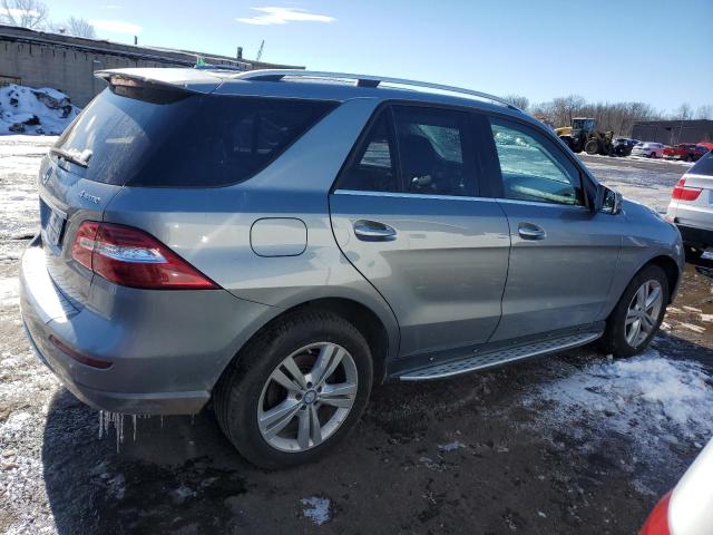 4JGDA5HB4DA186087 - 2013 MERCEDES-BENZ ML 350 4MATIC SILVER photo 3