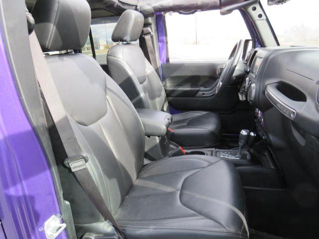 1C4BJWEG7JL851002 - 2018 JEEP WRANGLER U SAHARA PURPLE photo 5