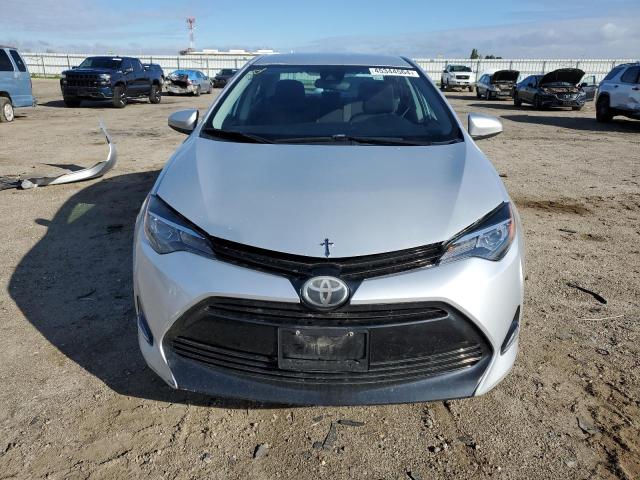 5YFBURHE7HP666985 - 2017 TOYOTA COROLLA L SILVER photo 5