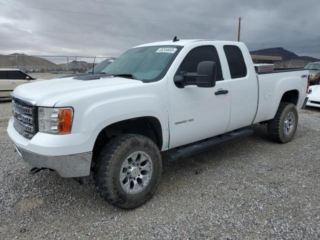 1GT220CG4DZ184873 - 2013 GMC SIERRA K2500 SLE WHITE photo 1