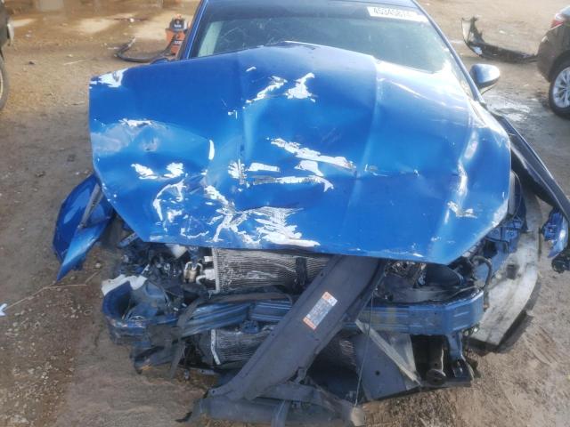 3FA6P0HD7JR126554 - 2018 FORD FUSION SE BLUE photo 11