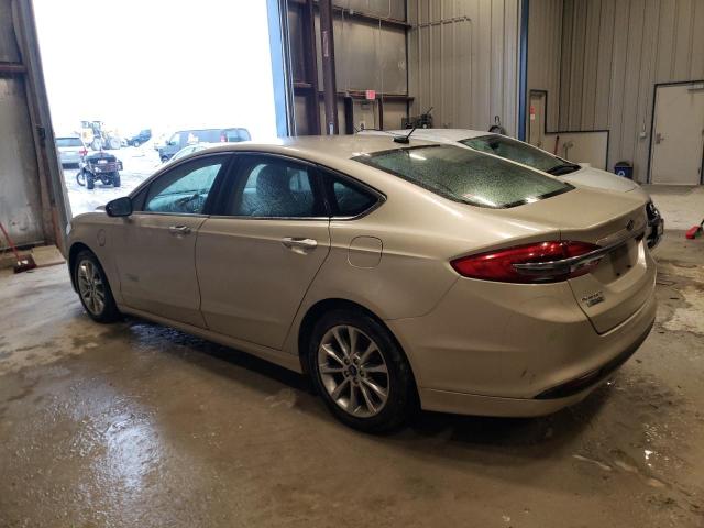 3FA6P0PU7HR136450 - 2017 FORD FUSION SE PHEV TAN photo 2