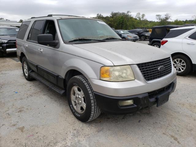 1FMRU15W74LA35553 - 2004 FORD EXPEDITION XLT SILVER photo 4