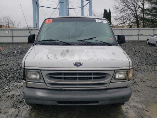 1FTRE14242HA15762 - 2002 FORD ECONOLINE E150 VAN SILVER photo 5