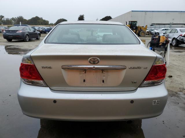 JTDBF30K850158507 - 2005 TOYOTA CAMRY LE SILVER photo 6