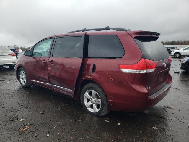 5TDKK3DC4DS397997 - 2013 TOYOTA SIENNA LE MAROON photo 2