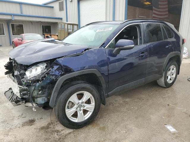 2T3P1RFV7KW068085 - 2019 TOYOTA RAV4 XLE BLUE photo 1