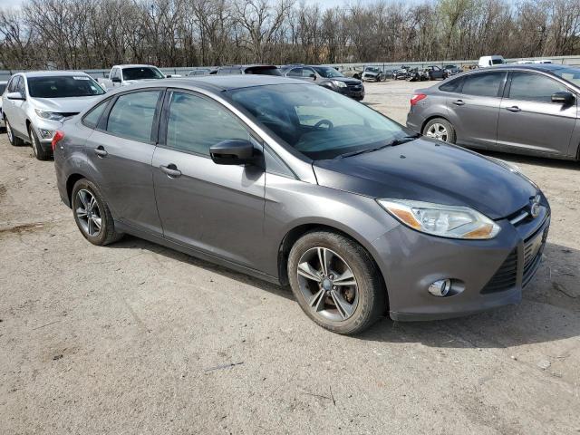 1FAHP3F27CL450763 - 2012 FORD FOCUS SE GRAY photo 4