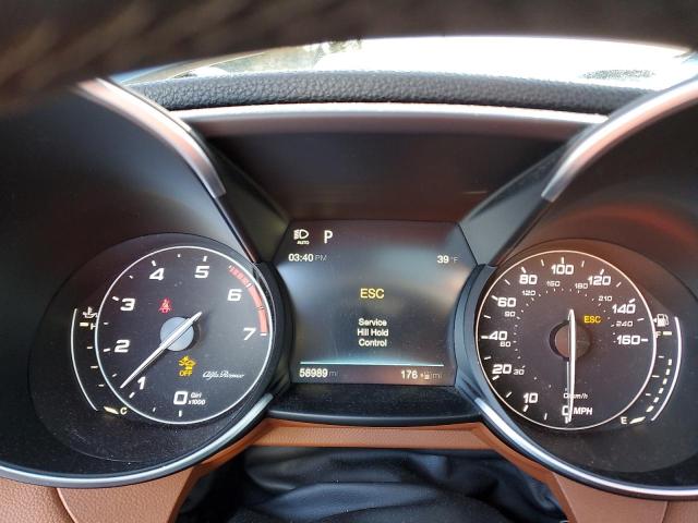 ZARFAEDN0H7548065 - 2017 ALFA ROMEO GIULIA Q4 银色 照片 9