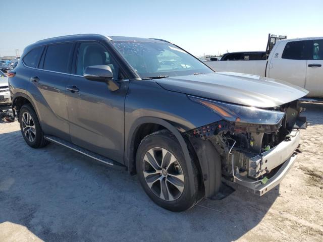 5TDGZRAH8NS557577 - 2022 TOYOTA HIGHLANDER XLE 灰色 照片 4