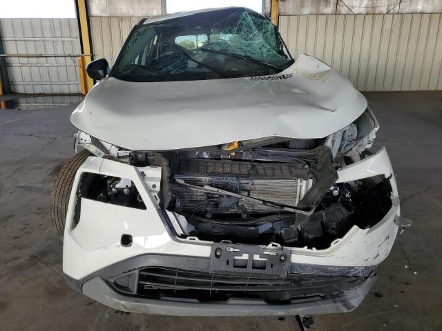 5N1BT3AB5PC859123 - 2023 NISSAN ROGUE S WHITE photo 5