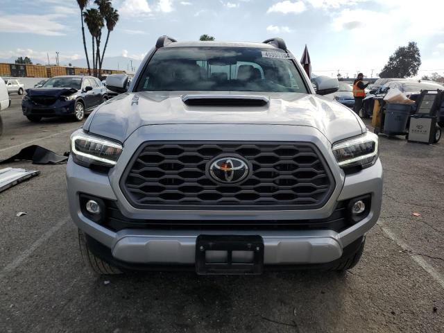 3TMAZ5CN8NM173753 - 2022 TOYOTA TACOMA DOUBLE CAB SILVER photo 5