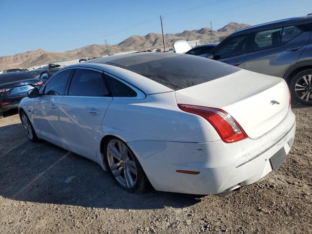 SAJWA2GB2CLV25639 - 2012 JAGUAR XJL WHITE photo 2