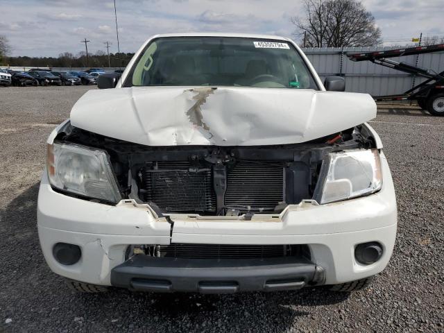 1N6AD0EV8CN701175 - 2012 NISSAN FRONTIER S WHITE photo 5