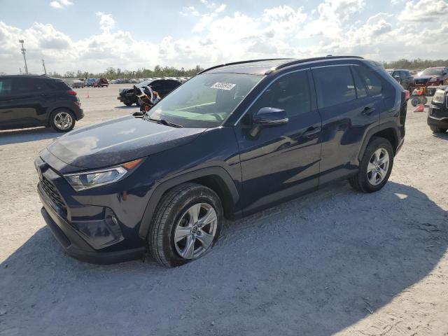 2020 TOYOTA RAV4 XLE, null